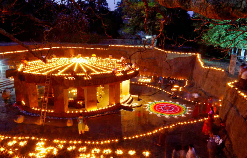 Pataleshwar Temple